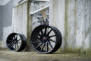 Japan Racing JR22 8,5x18 5/112 ET40 NB66,6 Schwarz