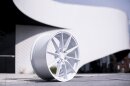 Japan Racing SL02 10,0x19 5/108-120 Offset15-57 White